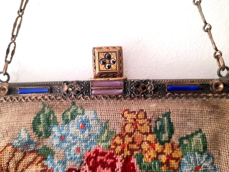 Antique 1930s Tapestry Needlepoint Flower Bag