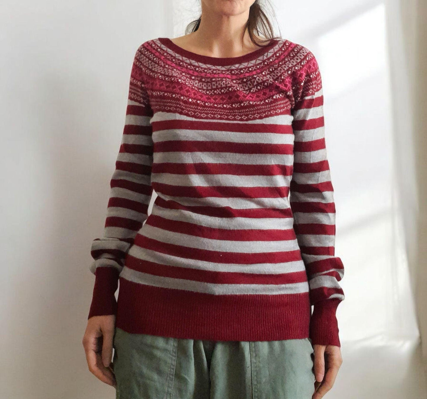 Vintage Grey Dark Red Pink Stripe Icelandic Fine Knit Long Sleeve Top