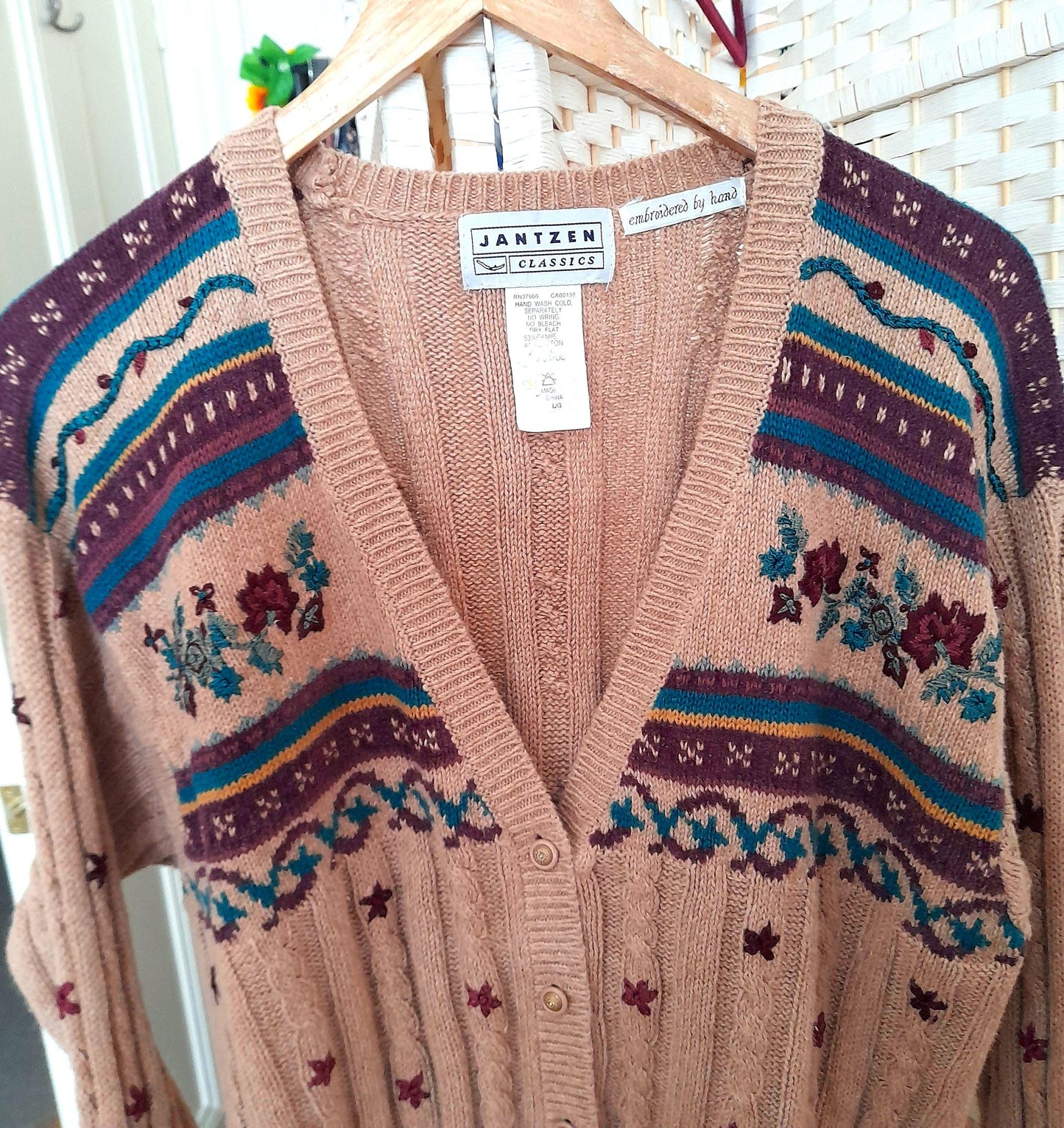 Vintage Hand Embroidered Leaf Flower Cable Rib Knit Button Cardigan