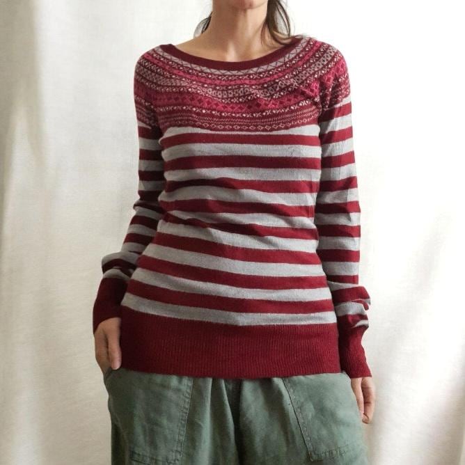 Vintage Grey Dark Red Pink Stripe Icelandic Fine Knit Long Sleeve Top