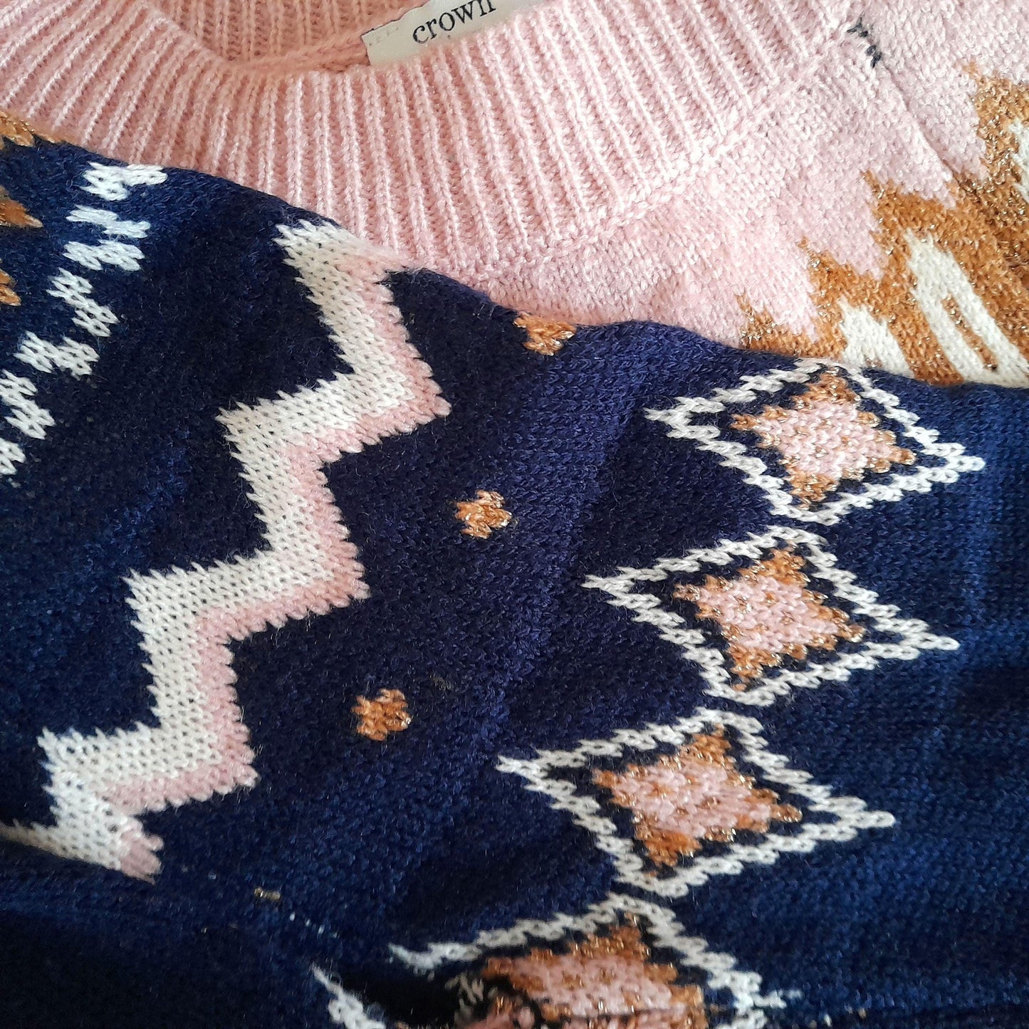 Vintage Y2K Crown & Ivy Navy Pink Gold Sparkly Fairisle Geometric Knit Jumper